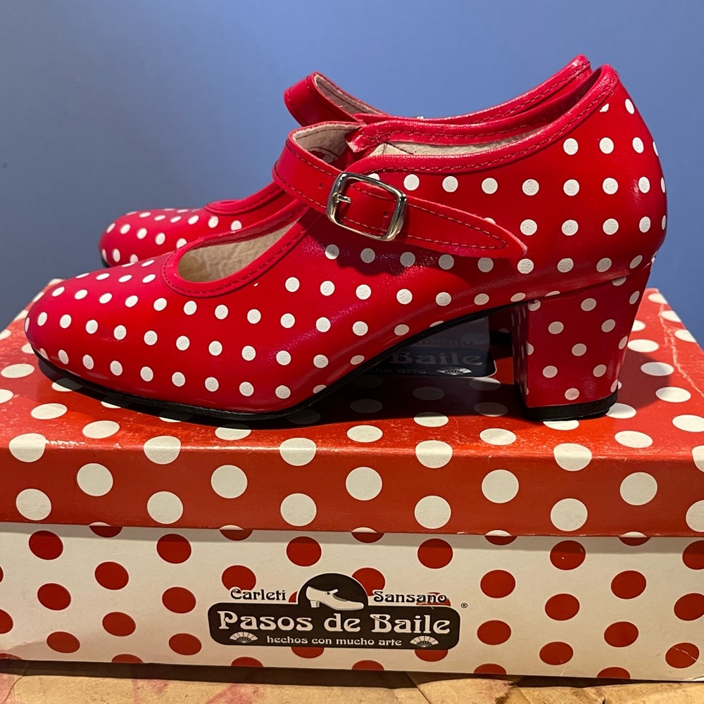 Red Polka Dot Flamenco Dance Shoes 💃 - Picture 1 of 11